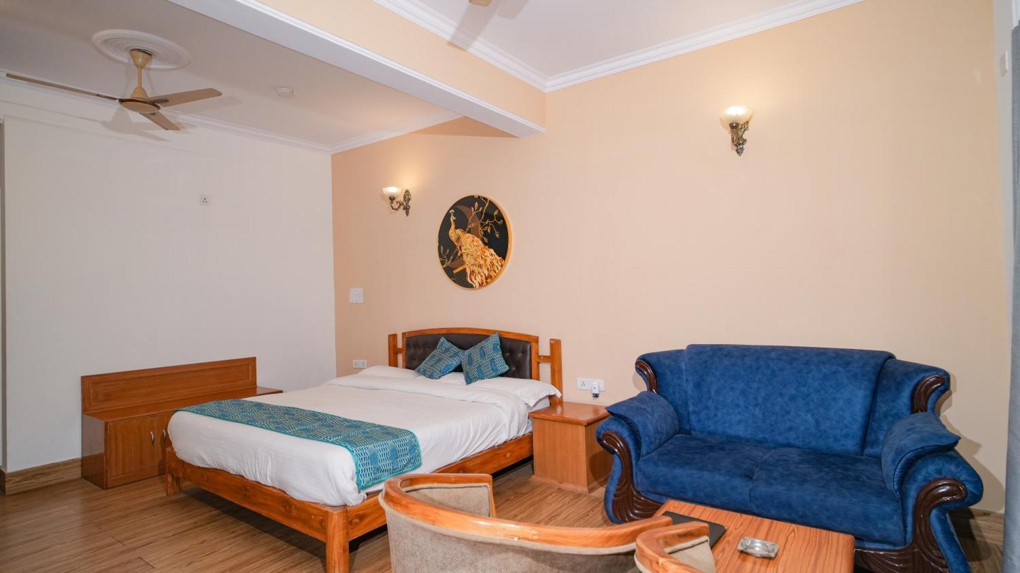 Neelesh Inn- A Luxury Lake View Hotel- 20 Kms From Nainital Бхимтал Экстерьер фото