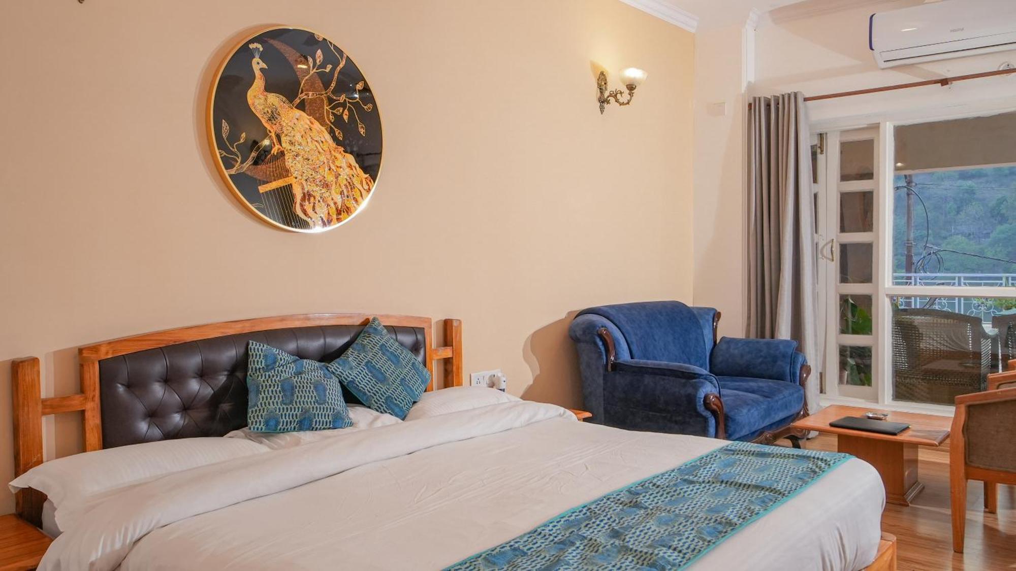 Neelesh Inn- A Luxury Lake View Hotel- 20 Kms From Nainital Бхимтал Экстерьер фото