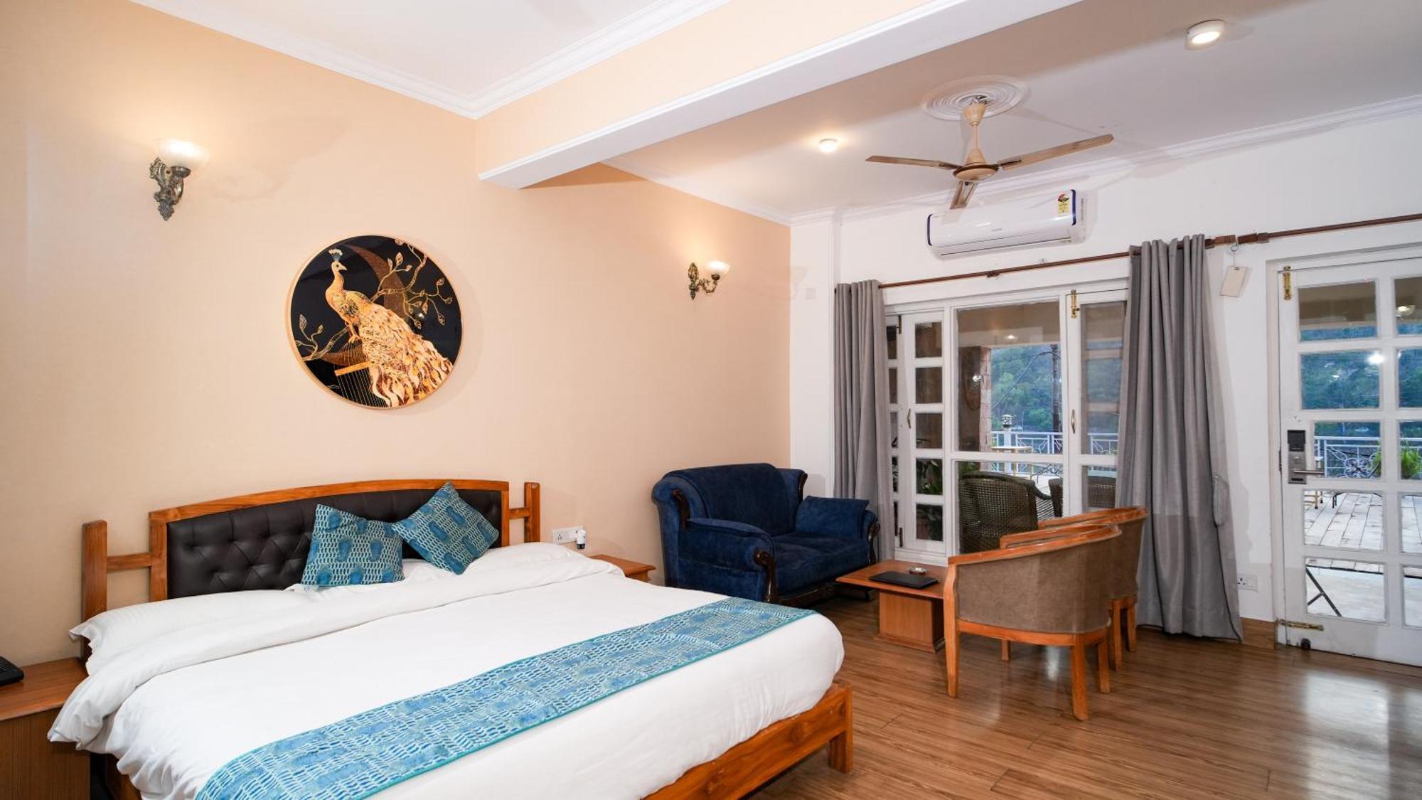 Neelesh Inn- A Luxury Lake View Hotel- 20 Kms From Nainital Бхимтал Экстерьер фото